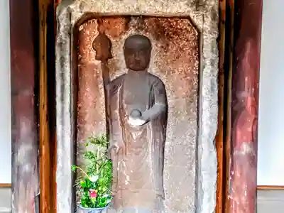 洞泉寺の地蔵