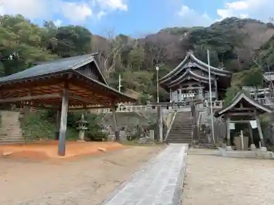加布里天満宮の{uncategorized: "未分類", other: "その他", undefined: "問題あり", building: "その他建物", grave: "お墓", sacred_gate: "鳥居", guardian: "狛犬", statue: "像", buddha: "仏像", history: "歴史", nature: "自然", garden: "庭園", animal: "動物", pagoda: "塔", temizu: "手水舎", mountain_gate: "山門・神門", sanctuary: "本殿・本堂", subordinate: "末社・摂社", art: "芸術", scenery: "景色", jizo: "地蔵", ema: "絵馬", goshuin: "御朱印", omikuji: "おみくじ", items: "授与品その他", amulet: "お守り", goshuincho: "御朱印帳", eats: "食事", festival: "お祭り", votive_dance: "神楽", shichigosan: "七五三参", wedding: "結婚式", experience: "体験その他", initially: "初詣", around: "周辺", anti_infection: "感染症対策"}