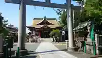 東神奈川熊野神社の鳥居