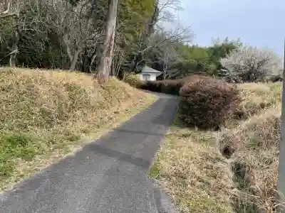 福照寺の{uncategorized: "未分類", other: "その他", undefined: "問題あり", building: "その他建物", grave: "お墓", sacred_gate: "鳥居", guardian: "狛犬", statue: "像", buddha: "仏像", history: "歴史", nature: "自然", garden: "庭園", animal: "動物", pagoda: "塔", temizu: "手水舎", mountain_gate: "山門・神門", sanctuary: "本殿・本堂", subordinate: "末社・摂社", art: "芸術", scenery: "景色", jizo: "地蔵", ema: "絵馬", goshuin: "御朱印", omikuji: "おみくじ", items: "授与品その他", amulet: "お守り", goshuincho: "御朱印帳", eats: "食事", festival: "お祭り", votive_dance: "神楽", shichigosan: "七五三参", wedding: "結婚式", experience: "体験その他", initially: "初詣", around: "周辺", anti_infection: "感染症対策"}