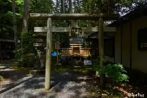 首途弁財天社の末社・摂社