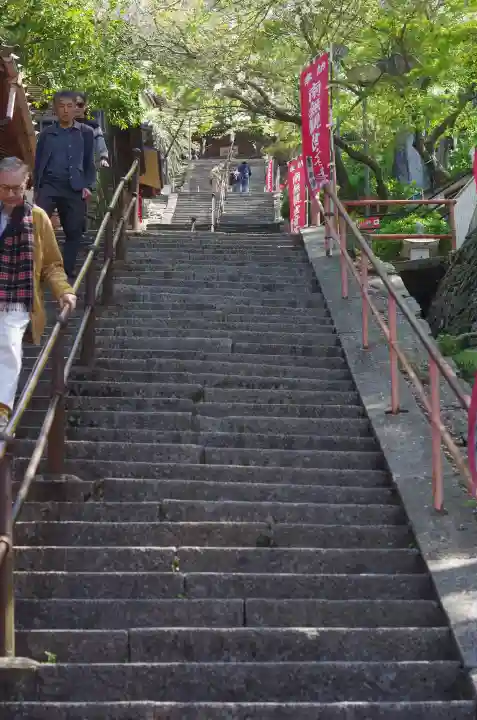 金剛宝寺(紀三井寺)の{uncategorized: "未分類", other: "その他", undefined: "問題あり", building: "その他建物", grave: "お墓", sacred_gate: "鳥居", guardian: "狛犬", statue: "像", buddha: "仏像", history: "歴史", nature: "自然", garden: "庭園", animal: "動物", pagoda: "塔", temizu: "手水舎", mountain_gate: "山門・神門", sanctuary: "本殿・本堂", subordinate: "末社・摂社", art: "芸術", scenery: "景色", jizo: "地蔵", ema: "絵馬", goshuin: "御朱印", omikuji: "おみくじ", items: "授与品その他", amulet: "お守り", goshuincho: "御朱印帳", eats: "食事", festival: "お祭り", votive_dance: "神楽", shichigosan: "七五三参", wedding: "結婚式", experience: "体験その他", initially: "初詣", around: "周辺", anti_infection: "感染症対策"}