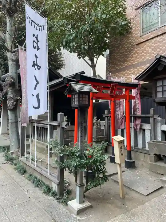 御園神社の{uncategorized: "未分類", other: "その他", undefined: "問題あり", building: "その他建物", grave: "お墓", sacred_gate: "鳥居", guardian: "狛犬", statue: "像", buddha: "仏像", history: "歴史", nature: "自然", garden: "庭園", animal: "動物", pagoda: "塔", temizu: "手水舎", mountain_gate: "山門・神門", sanctuary: "本殿・本堂", subordinate: "末社・摂社", art: "芸術", scenery: "景色", jizo: "地蔵", ema: "絵馬", goshuin: "御朱印", omikuji: "おみくじ", items: "授与品その他", amulet: "お守り", goshuincho: "御朱印帳", eats: "食事", festival: "お祭り", votive_dance: "神楽", shichigosan: "七五三参", wedding: "結婚式", experience: "体験その他", initially: "初詣", around: "周辺", anti_infection: "感染症対策"}