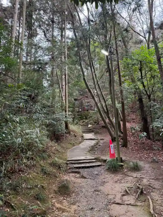 宝山寺の{uncategorized: "未分類", other: "その他", undefined: "問題あり", building: "その他建物", grave: "お墓", sacred_gate: "鳥居", guardian: "狛犬", statue: "像", buddha: "仏像", history: "歴史", nature: "自然", garden: "庭園", animal: "動物", pagoda: "塔", temizu: "手水舎", mountain_gate: "山門・神門", sanctuary: "本殿・本堂", subordinate: "末社・摂社", art: "芸術", scenery: "景色", jizo: "地蔵", ema: "絵馬", goshuin: "御朱印", omikuji: "おみくじ", items: "授与品その他", amulet: "お守り", goshuincho: "御朱印帳", eats: "食事", festival: "お祭り", votive_dance: "神楽", shichigosan: "七五三参", wedding: "結婚式", experience: "体験その他", initially: "初詣", around: "周辺", anti_infection: "感染症対策"}