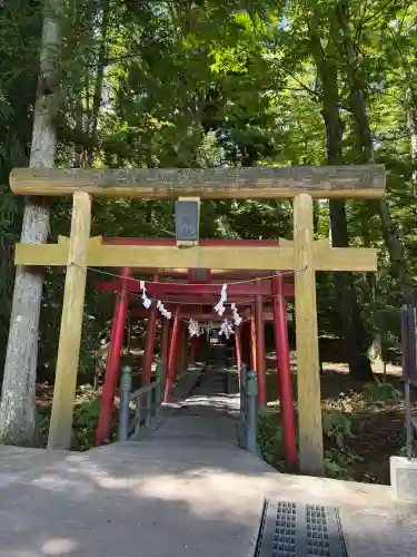 新屋山神社(山梨県)