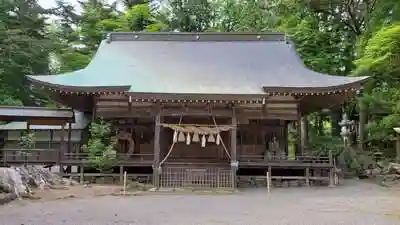 逸見神社の本殿
