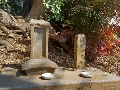 霞野神社の{uncategorized: "未分類", other: "その他", undefined: "問題あり", building: "その他建物", grave: "お墓", sacred_gate: "鳥居", guardian: "狛犬", statue: "像", buddha: "仏像", history: "歴史", nature: "自然", garden: "庭園", animal: "動物", pagoda: "塔", temizu: "手水舎", mountain_gate: "山門・神門", sanctuary: "本殿・本堂", subordinate: "末社・摂社", art: "芸術", scenery: "景色", jizo: "地蔵", ema: "絵馬", goshuin: "御朱印", omikuji: "おみくじ", items: "授与品その他", amulet: "お守り", goshuincho: "御朱印帳", eats: "食事", festival: "お祭り", votive_dance: "神楽", shichigosan: "七五三参", wedding: "結婚式", experience: "体験その他", initially: "初詣", around: "周辺", anti_infection: "感染症対策"}