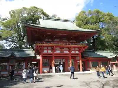 武蔵一宮氷川神社の山門・神門