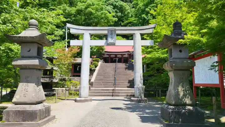 鹿児島神社の{uncategorized: "未分類", other: "その他", undefined: "問題あり", building: "その他建物", grave: "お墓", sacred_gate: "鳥居", guardian: "狛犬", statue: "像", buddha: "仏像", history: "歴史", nature: "自然", garden: "庭園", animal: "動物", pagoda: "塔", temizu: "手水舎", mountain_gate: "山門・神門", sanctuary: "本殿・本堂", subordinate: "末社・摂社", art: "芸術", scenery: "景色", jizo: "地蔵", ema: "絵馬", goshuin: "御朱印", omikuji: "おみくじ", items: "授与品その他", amulet: "お守り", goshuincho: "御朱印帳", eats: "食事", festival: "お祭り", votive_dance: "神楽", shichigosan: "七五三参", wedding: "結婚式", experience: "体験その他", initially: "初詣", around: "周辺", anti_infection: "感染症対策"}