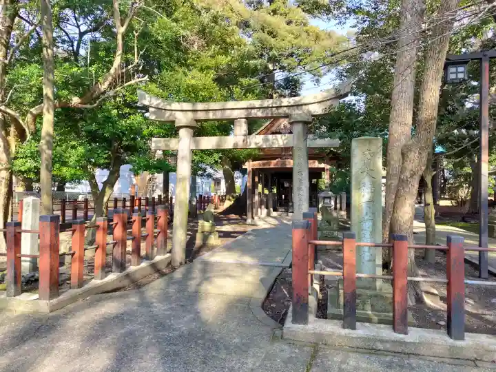 氣比神宮の{uncategorized: "未分類", other: "その他", undefined: "問題あり", building: "その他建物", grave: "お墓", sacred_gate: "鳥居", guardian: "狛犬", statue: "像", buddha: "仏像", history: "歴史", nature: "自然", garden: "庭園", animal: "動物", pagoda: "塔", temizu: "手水舎", mountain_gate: "山門・神門", sanctuary: "本殿・本堂", subordinate: "末社・摂社", art: "芸術", scenery: "景色", jizo: "地蔵", ema: "絵馬", goshuin: "御朱印", omikuji: "おみくじ", items: "授与品その他", amulet: "お守り", goshuincho: "御朱印帳", eats: "食事", festival: "お祭り", votive_dance: "神楽", shichigosan: "七五三参", wedding: "結婚式", experience: "体験その他", initially: "初詣", around: "周辺", anti_infection: "感染症対策"}