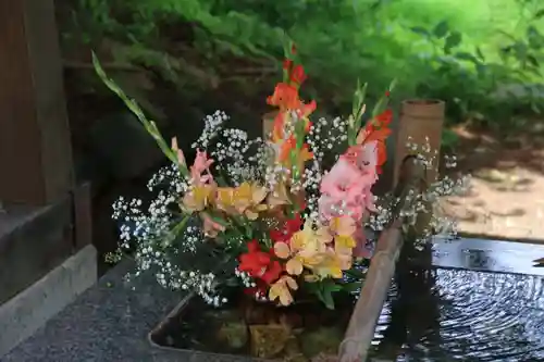 高司神社〜むすびの神の鎮まる社〜の手水