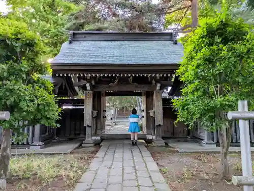 廣澤寺の山門