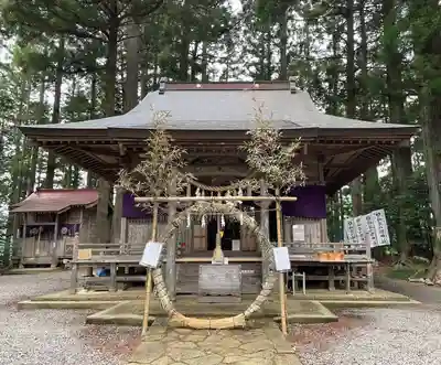 坪沼八幡神社の本殿・本堂