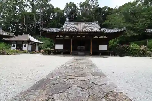 長保寺の本殿