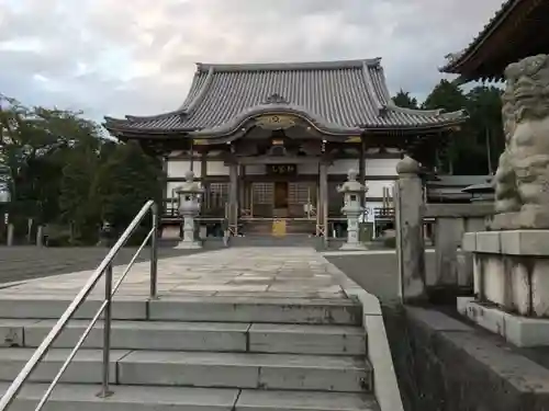 法蔵寺の本殿