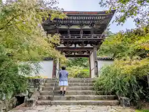 長岳寺の山門・神門