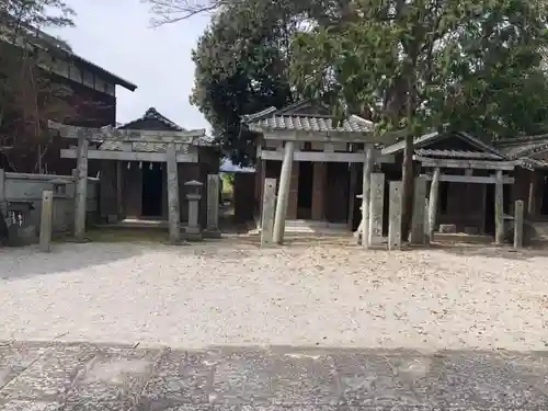 鶴岡八幡神社の末社