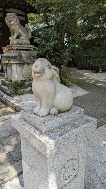 岡崎神社の狛犬