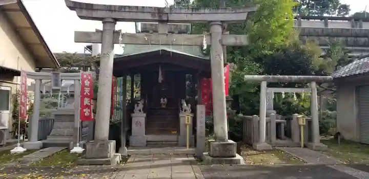 小菅稲荷神社の鳥居