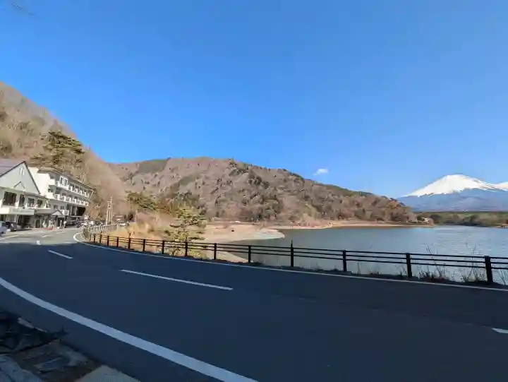 久遠寺の{uncategorized: "未分類", other: "その他", undefined: "問題あり", building: "その他建物", grave: "お墓", sacred_gate: "鳥居", guardian: "狛犬", statue: "像", buddha: "仏像", history: "歴史", nature: "自然", garden: "庭園", animal: "動物", pagoda: "塔", temizu: "手水舎", mountain_gate: "山門・神門", sanctuary: "本殿・本堂", subordinate: "末社・摂社", art: "芸術", scenery: "景色", jizo: "地蔵", ema: "絵馬", goshuin: "御朱印", omikuji: "おみくじ", items: "授与品その他", amulet: "お守り", goshuincho: "御朱印帳", eats: "食事", festival: "お祭り", votive_dance: "神楽", shichigosan: "七五三参", wedding: "結婚式", experience: "体験その他", initially: "初詣", around: "周辺", anti_infection: "感染症対策"}