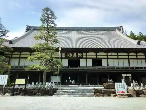 方廣寺の本殿