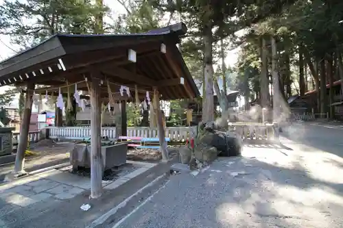 諏訪大社の手水舎