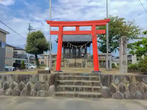 白山社（井堀）の鳥居