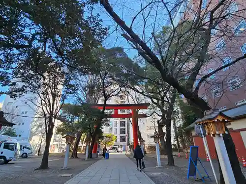 花園神社の鳥居