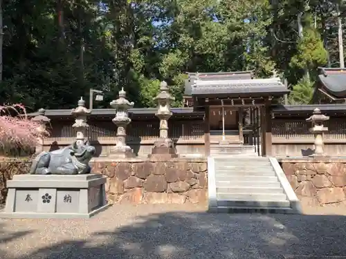 瀧樹神社の建物その他