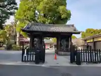 宝仙寺の山門・神門
