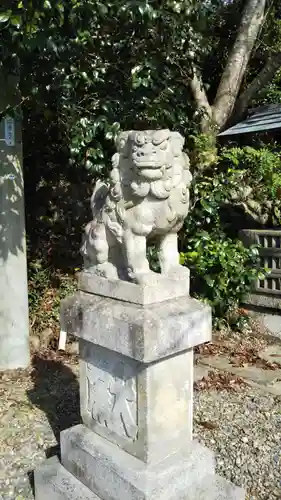 赤尾渋垂郡辺神社の狛犬