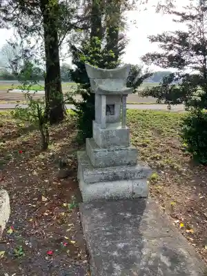御田長島高尾神社の{uncategorized: "未分類", other: "その他", undefined: "問題あり", building: "その他建物", grave: "お墓", sacred_gate: "鳥居", guardian: "狛犬", statue: "像", buddha: "仏像", history: "歴史", nature: "自然", garden: "庭園", animal: "動物", pagoda: "塔", temizu: "手水舎", mountain_gate: "山門・神門", sanctuary: "本殿・本堂", subordinate: "末社・摂社", art: "芸術", scenery: "景色", jizo: "地蔵", ema: "絵馬", goshuin: "御朱印", omikuji: "おみくじ", items: "授与品その他", amulet: "お守り", goshuincho: "御朱印帳", eats: "食事", festival: "お祭り", votive_dance: "神楽", shichigosan: "七五三参", wedding: "結婚式", experience: "体験その他", initially: "初詣", around: "周辺", anti_infection: "感染症対策"}