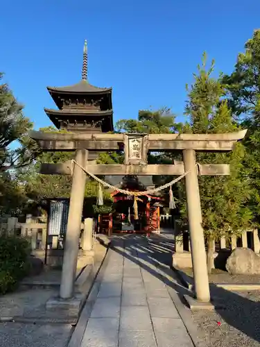 東寺（教王護国寺）の末社