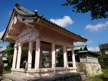 白山社の本殿・本堂