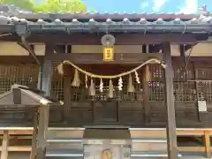 神明社の本殿