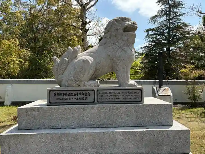 御建神社の{uncategorized: "未分類", other: "その他", undefined: "問題あり", building: "その他建物", grave: "お墓", sacred_gate: "鳥居", guardian: "狛犬", statue: "像", buddha: "仏像", history: "歴史", nature: "自然", garden: "庭園", animal: "動物", pagoda: "塔", temizu: "手水舎", mountain_gate: "山門・神門", sanctuary: "本殿・本堂", subordinate: "末社・摂社", art: "芸術", scenery: "景色", jizo: "地蔵", ema: "絵馬", goshuin: "御朱印", omikuji: "おみくじ", items: "授与品その他", amulet: "お守り", goshuincho: "御朱印帳", eats: "食事", festival: "お祭り", votive_dance: "神楽", shichigosan: "七五三参", wedding: "結婚式", experience: "体験その他", initially: "初詣", around: "周辺", anti_infection: "感染症対策"}