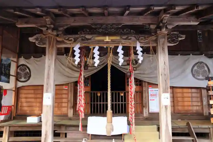 一箕山八幡神社の本殿・本堂