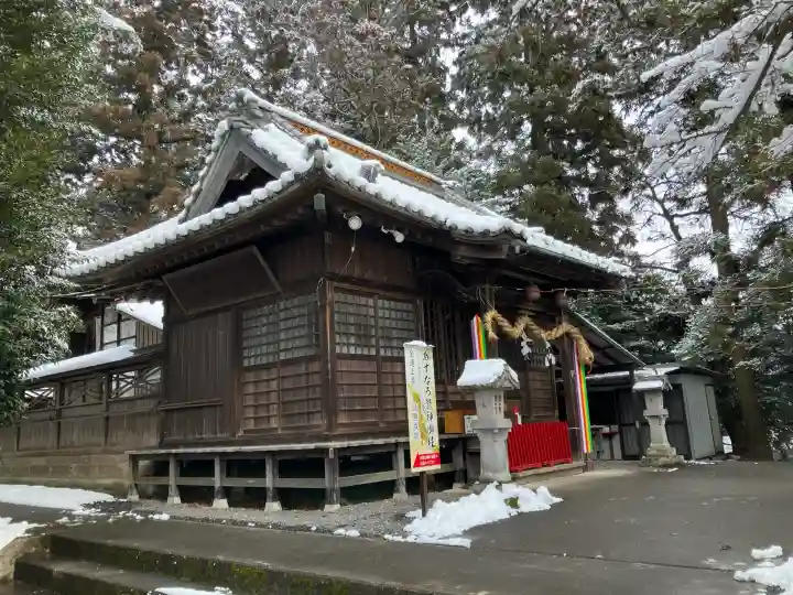 下野 星宮神社の{uncategorized: "未分類", other: "その他", undefined: "問題あり", building: "その他建物", grave: "お墓", sacred_gate: "鳥居", guardian: "狛犬", statue: "像", buddha: "仏像", history: "歴史", nature: "自然", garden: "庭園", animal: "動物", pagoda: "塔", temizu: "手水舎", mountain_gate: "山門・神門", sanctuary: "本殿・本堂", subordinate: "末社・摂社", art: "芸術", scenery: "景色", jizo: "地蔵", ema: "絵馬", goshuin: "御朱印", omikuji: "おみくじ", items: "授与品その他", amulet: "お守り", goshuincho: "御朱印帳", eats: "食事", festival: "お祭り", votive_dance: "神楽", shichigosan: "七五三参", wedding: "結婚式", experience: "体験その他", initially: "初詣", around: "周辺", anti_infection: "感染症対策"}