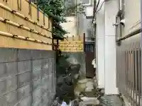 御手洗稲荷神社の{uncategorized: "未分類", other: "その他", undefined: "問題あり", building: "その他建物", grave: "お墓", sacred_gate: "鳥居", guardian: "狛犬", statue: "像", buddha: "仏像", history: "歴史", nature: "自然", garden: "庭園", animal: "動物", pagoda: "塔", temizu: "手水舎", mountain_gate: "山門・神門", sanctuary: "本殿・本堂", subordinate: "末社・摂社", art: "芸術", scenery: "景色", jizo: "地蔵", ema: "絵馬", goshuin: "御朱印", omikuji: "おみくじ", items: "授与品その他", amulet: "お守り", goshuincho: "御朱印帳", eats: "食事", festival: "お祭り", votive_dance: "神楽", shichigosan: "七五三参", wedding: "結婚式", experience: "体験その他", initially: "初詣", around: "周辺", anti_infection: "感染症対策"}