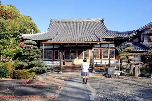 念称寺の本殿・本堂