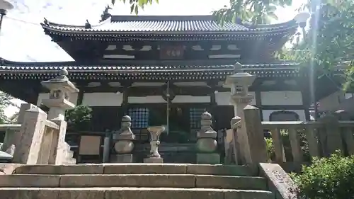 温泉寺の本殿・本堂
