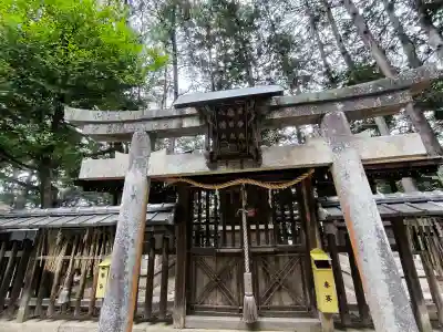 北白川天神宮の{uncategorized: "未分類", other: "その他", undefined: "問題あり", building: "その他建物", grave: "お墓", sacred_gate: "鳥居", guardian: "狛犬", statue: "像", buddha: "仏像", history: "歴史", nature: "自然", garden: "庭園", animal: "動物", pagoda: "塔", temizu: "手水舎", mountain_gate: "山門・神門", sanctuary: "本殿・本堂", subordinate: "末社・摂社", art: "芸術", scenery: "景色", jizo: "地蔵", ema: "絵馬", goshuin: "御朱印", omikuji: "おみくじ", items: "授与品その他", amulet: "お守り", goshuincho: "御朱印帳", eats: "食事", festival: "お祭り", votive_dance: "神楽", shichigosan: "七五三参", wedding: "結婚式", experience: "体験その他", initially: "初詣", around: "周辺", anti_infection: "感染症対策"}