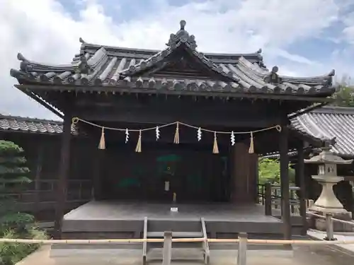 阿智神社の本殿・本堂