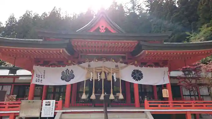 金櫻神社の本殿・本堂