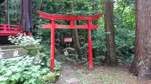 羽黒神社の鳥居