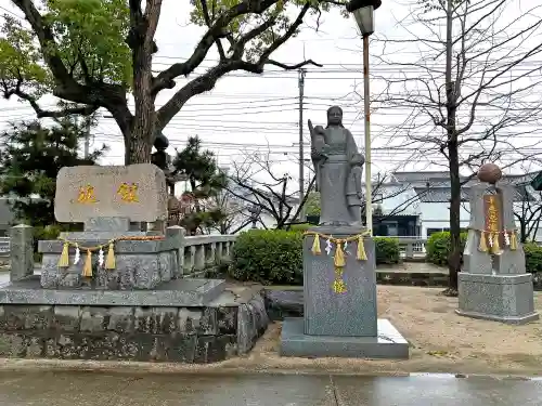 佐賀縣護國神社の像