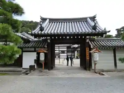 御寺 泉涌寺の山門・神門