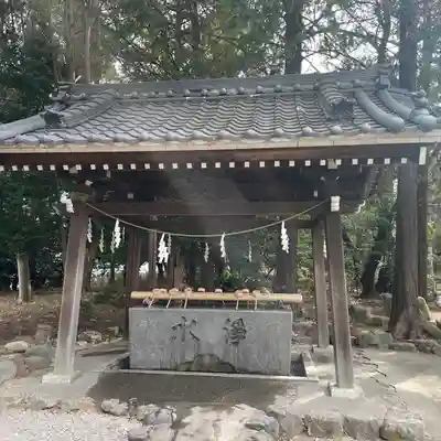 八幡社(柏井町)の手水舎