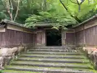光明寺瑠璃光院の山門・神門