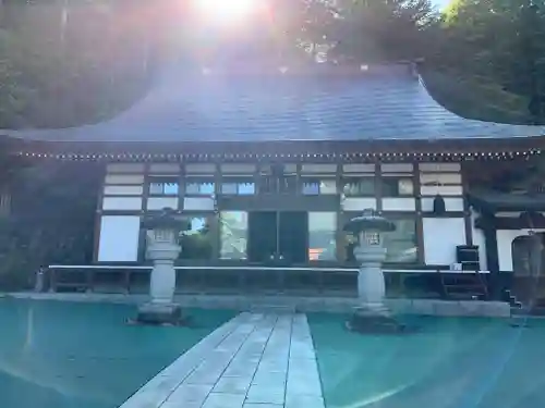 法華寺の本殿・本堂